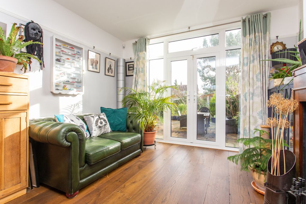 Additional image 5 of 6 bed semi-detached house for saleMilton Close, Canterbury, Kent CT1