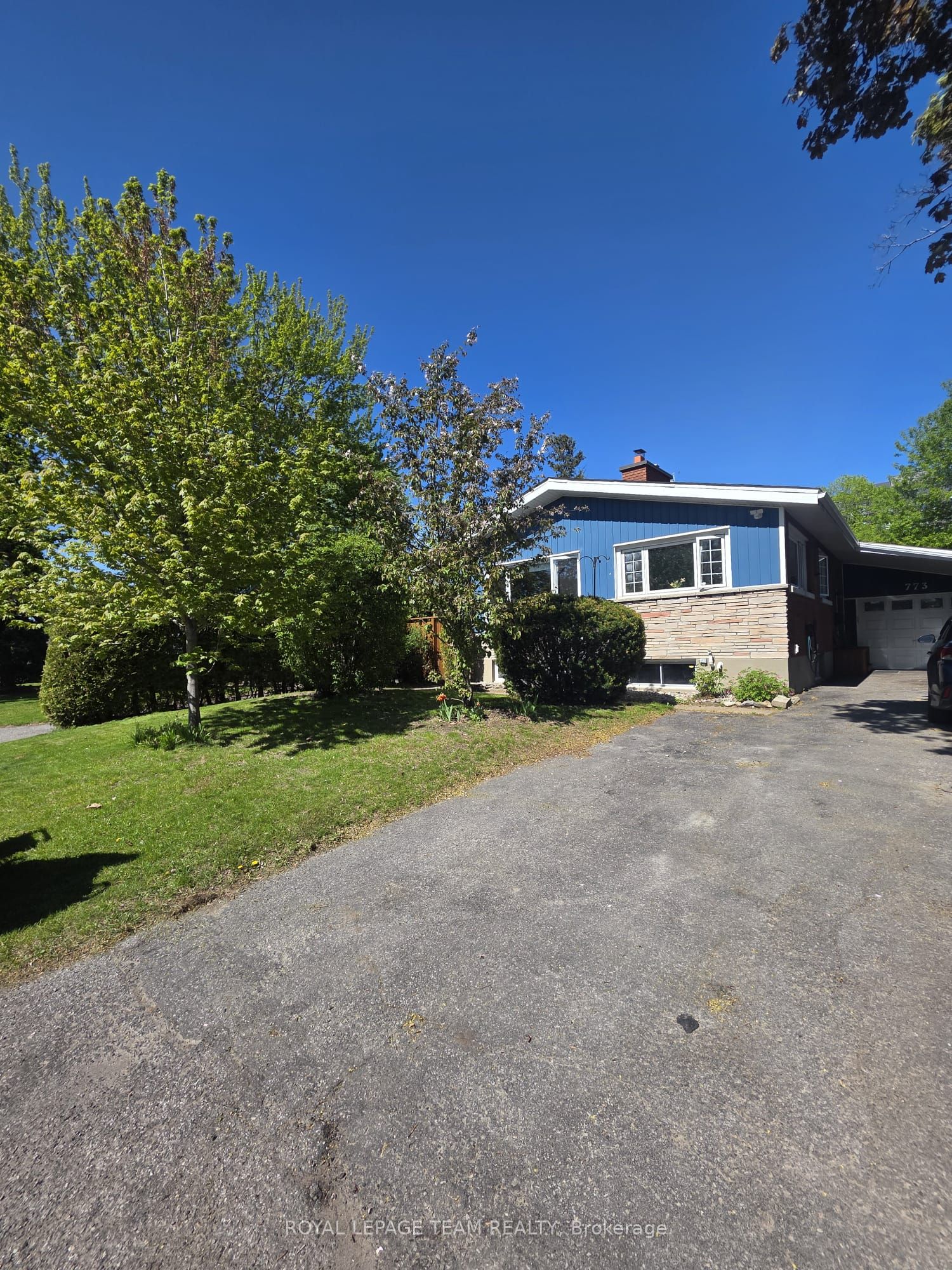 B-773 May Street, Ottawa, ON, K1K 3H1