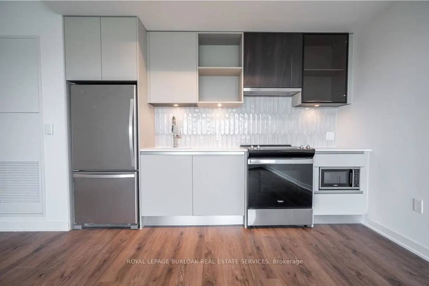 Additional image 7 of 395 Dundas Street 801