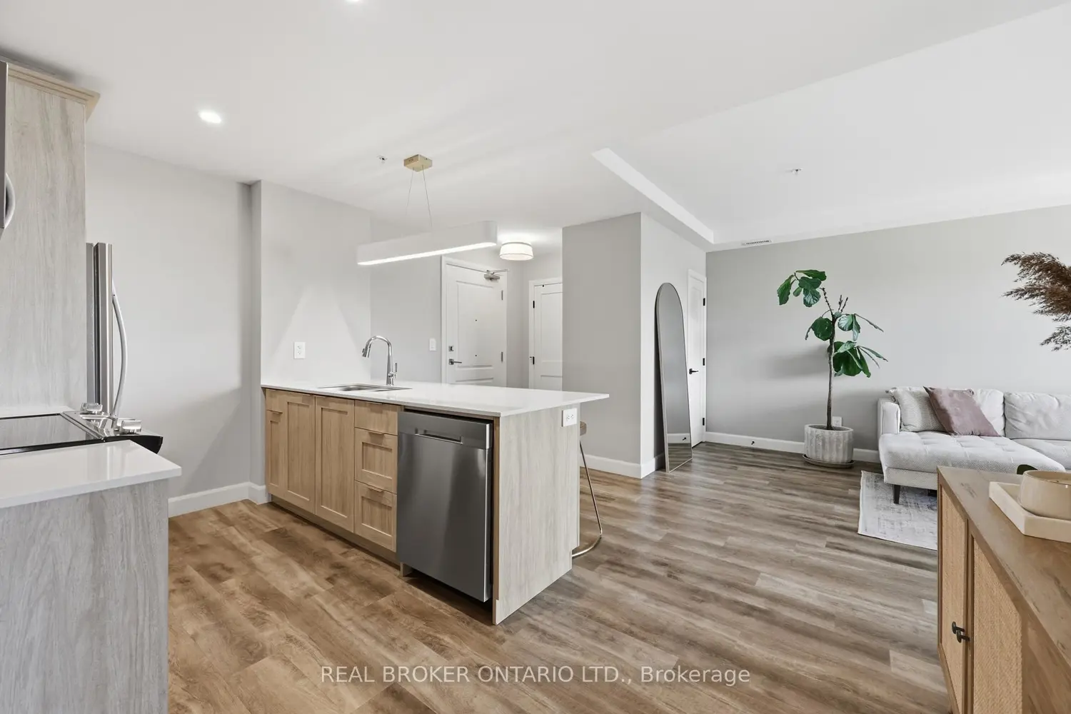 Additional image 11 of 34 Norman Street 313