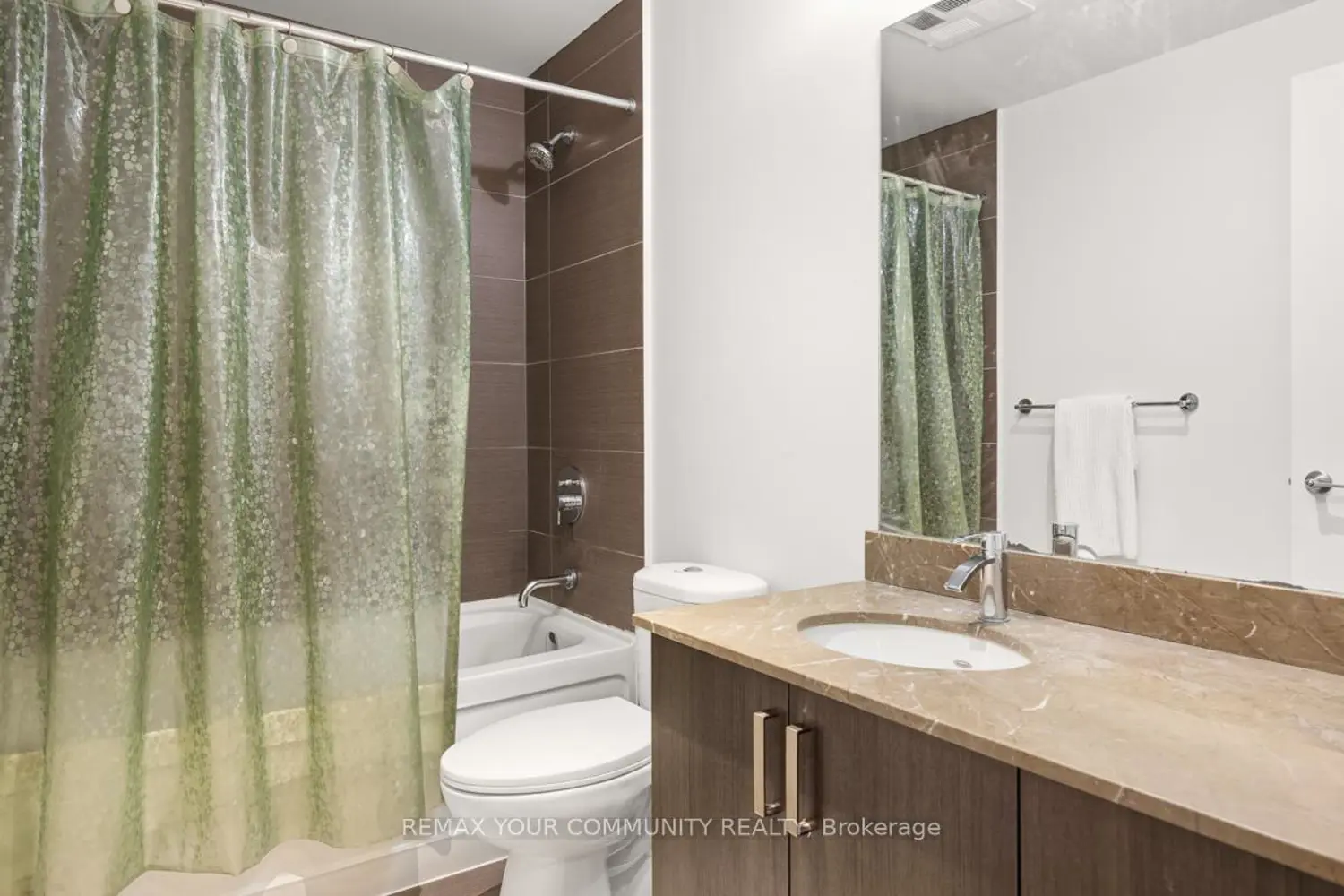 Additional image 14 of 7608 Yonge Street 518
