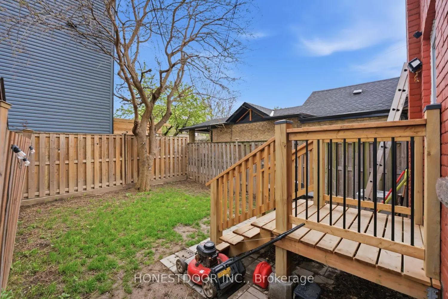 Additional image 19 of 74 Tisdale Street