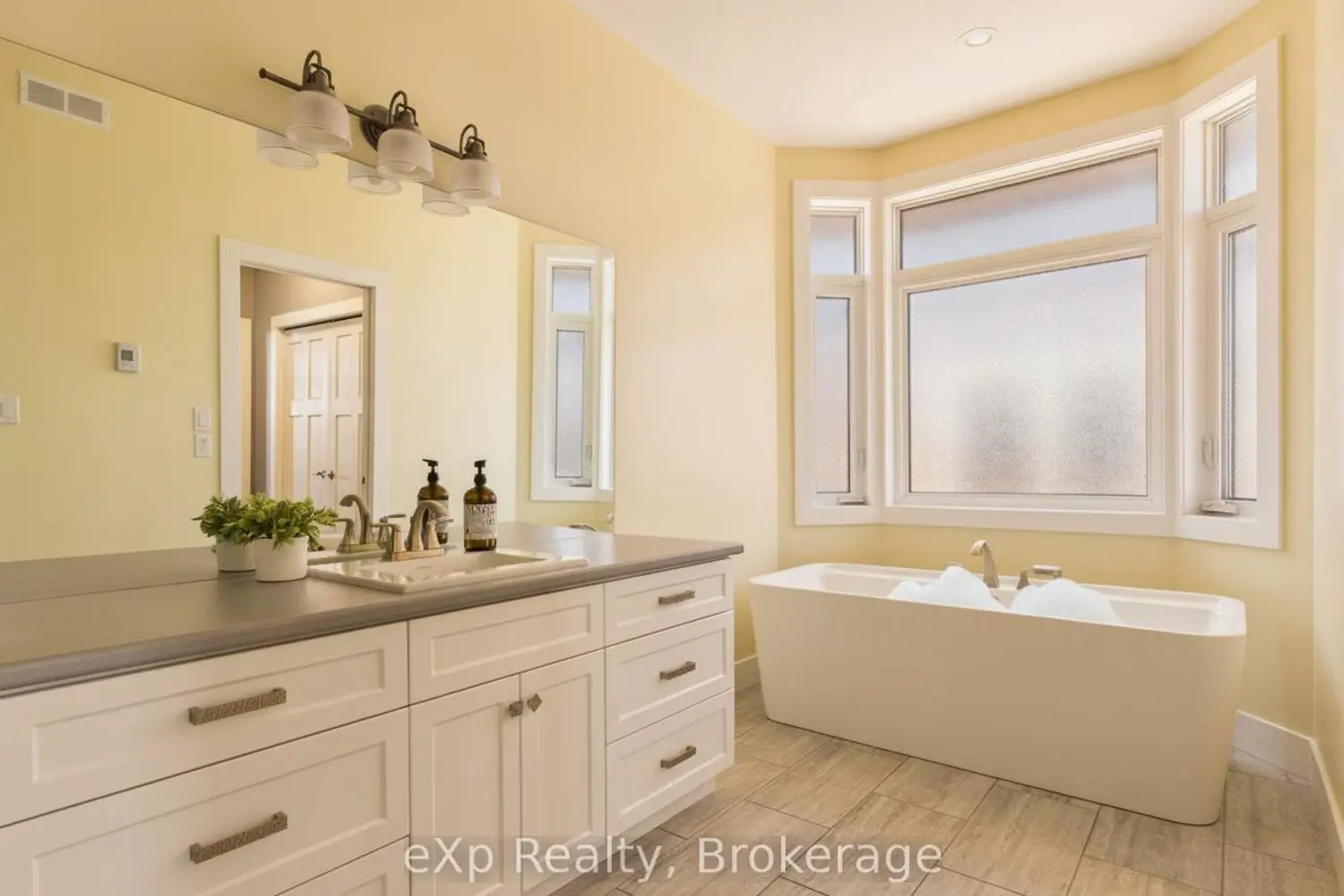 Additional image 8 of 269 Summerside Place