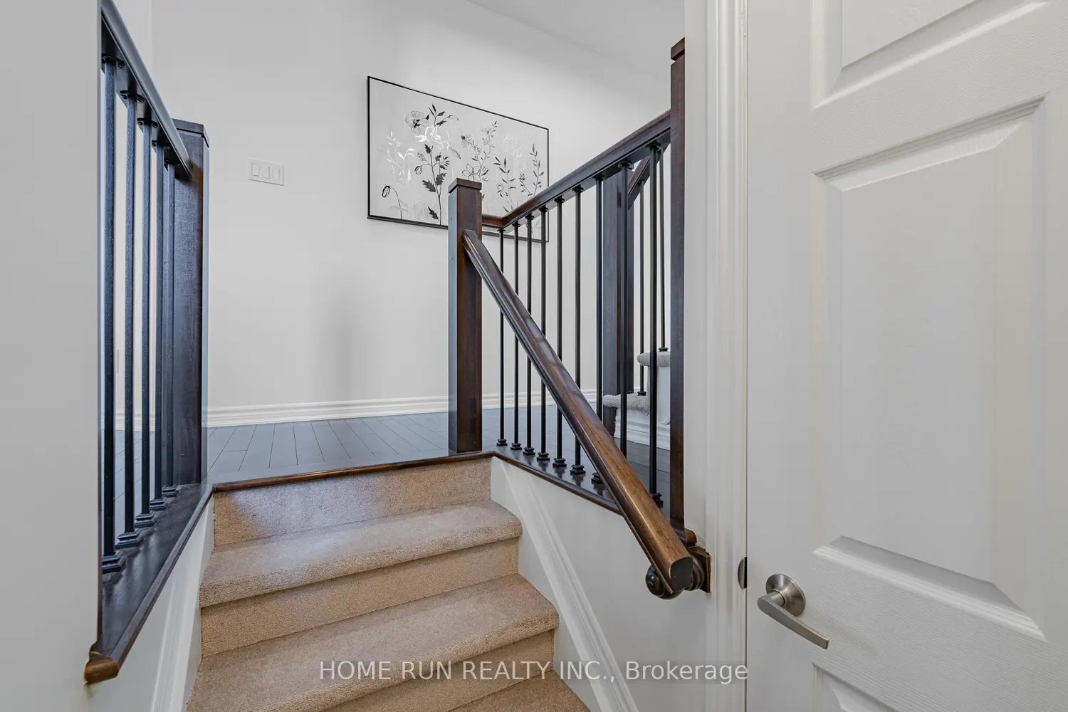 Additional image 12 of 572 Dundonald Drive