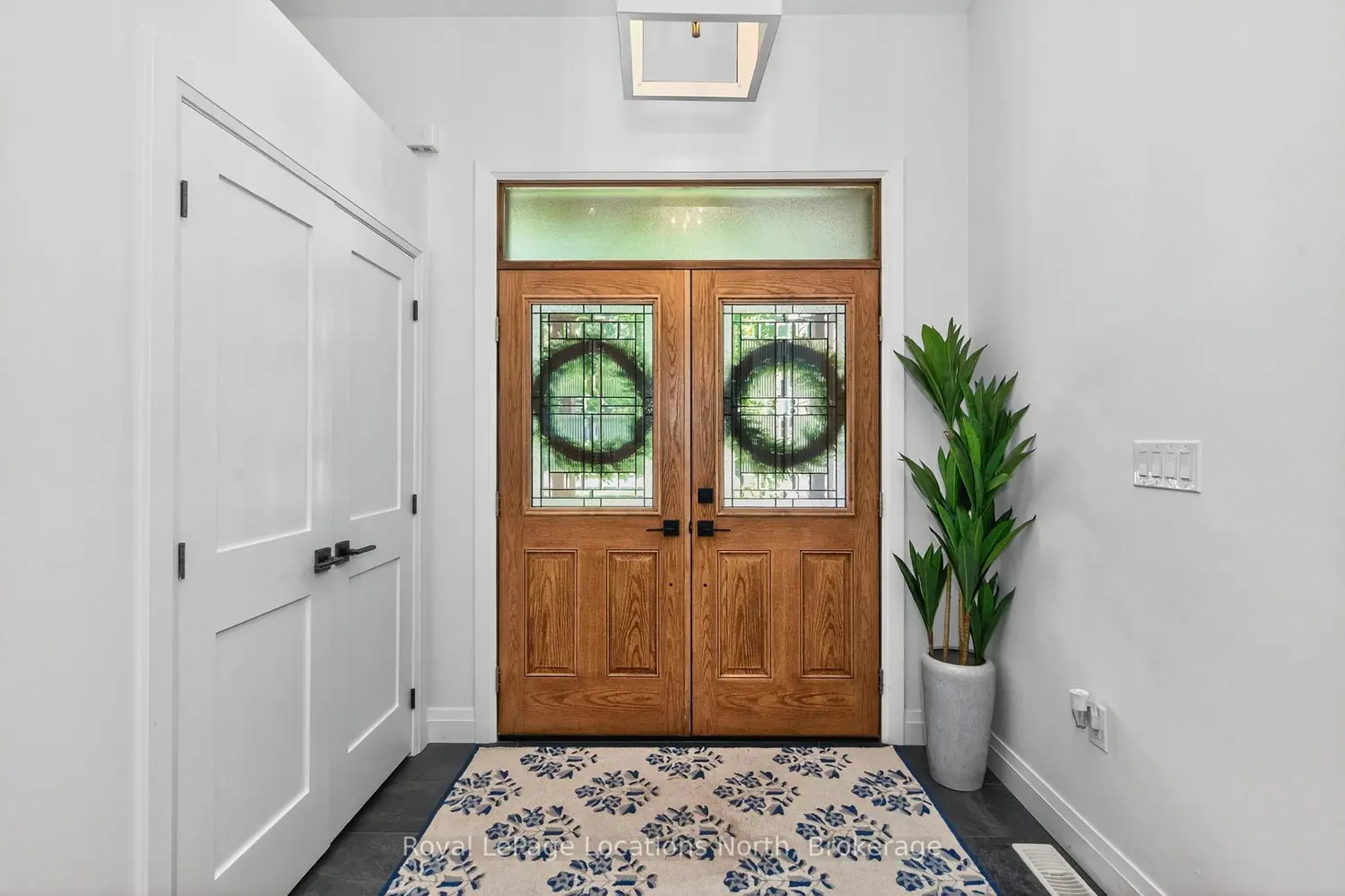 15 Pinecone Avenue photo 5