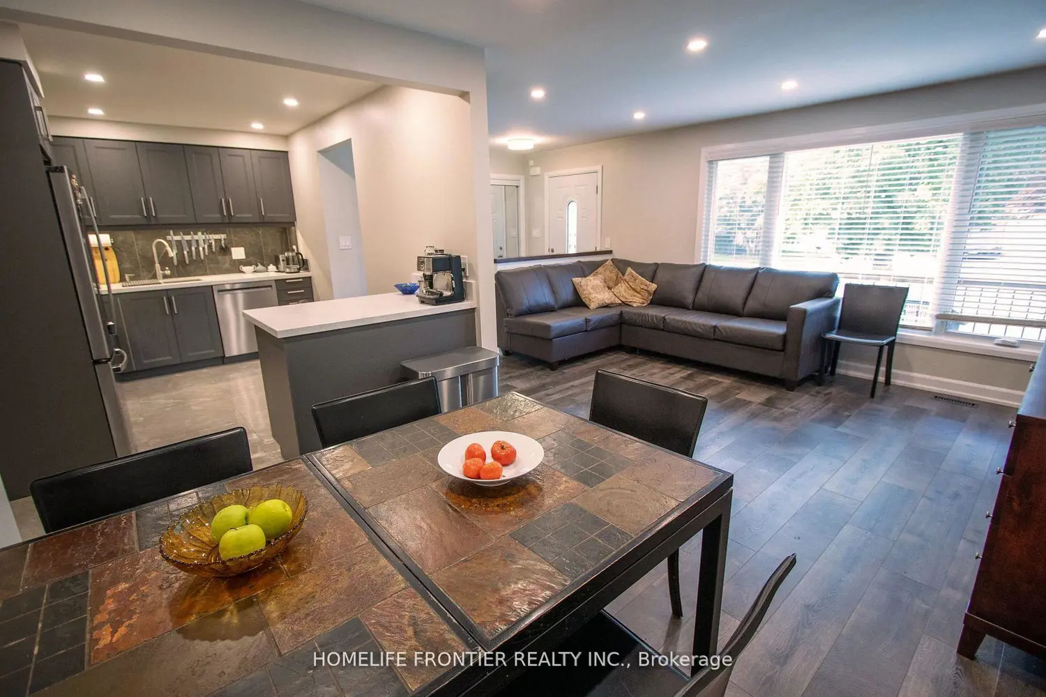 59 Dowswell Drive photo 2