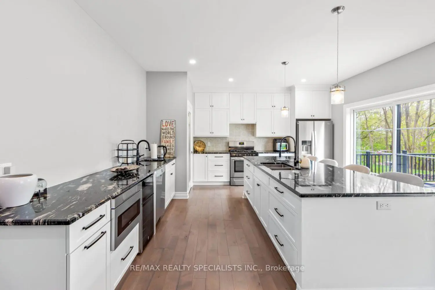 Additional image 12 of 1076 7Th Avenue