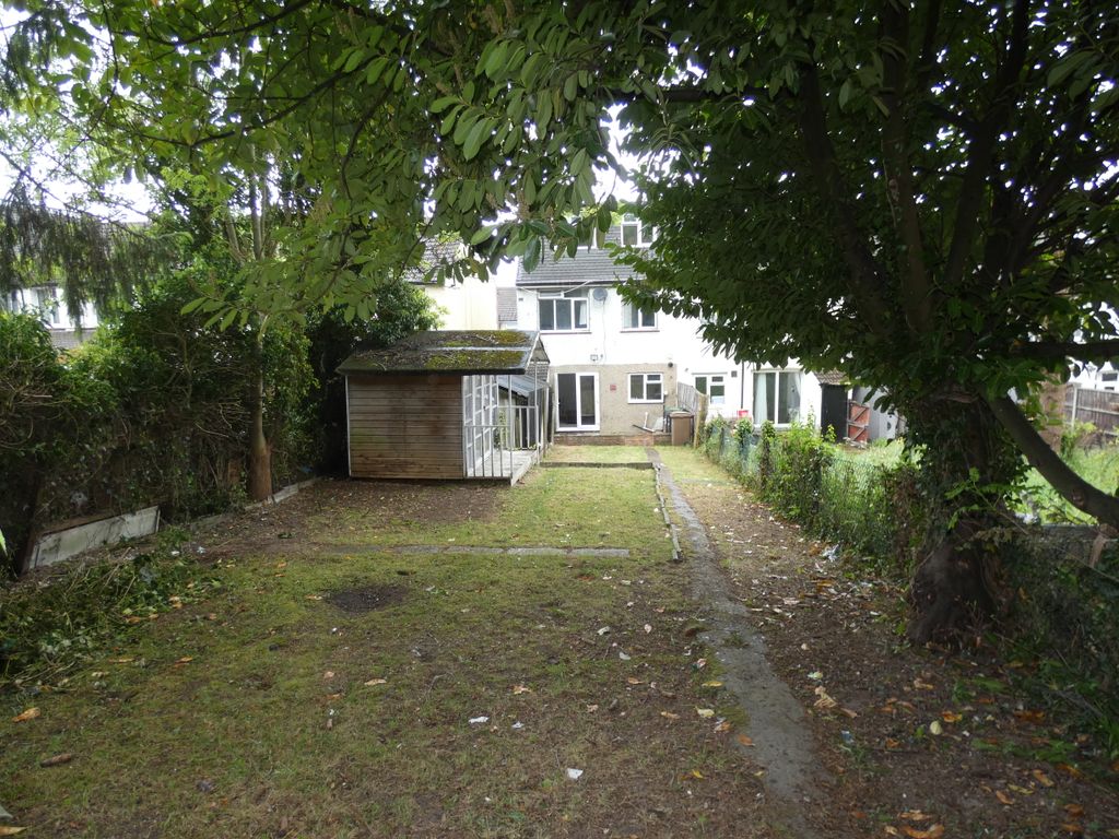 Additional image 14 of 5 bed semi-detached house to rentRunley Road, Luton LU1
