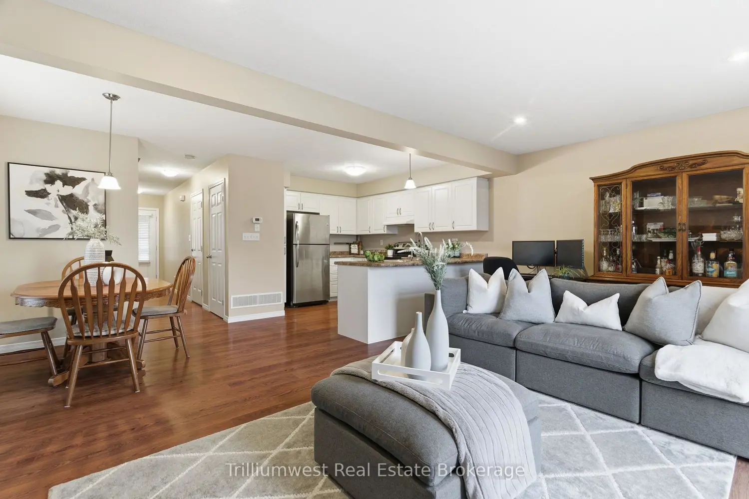 Additional image 6 of 7 Upper Mercer Street L42