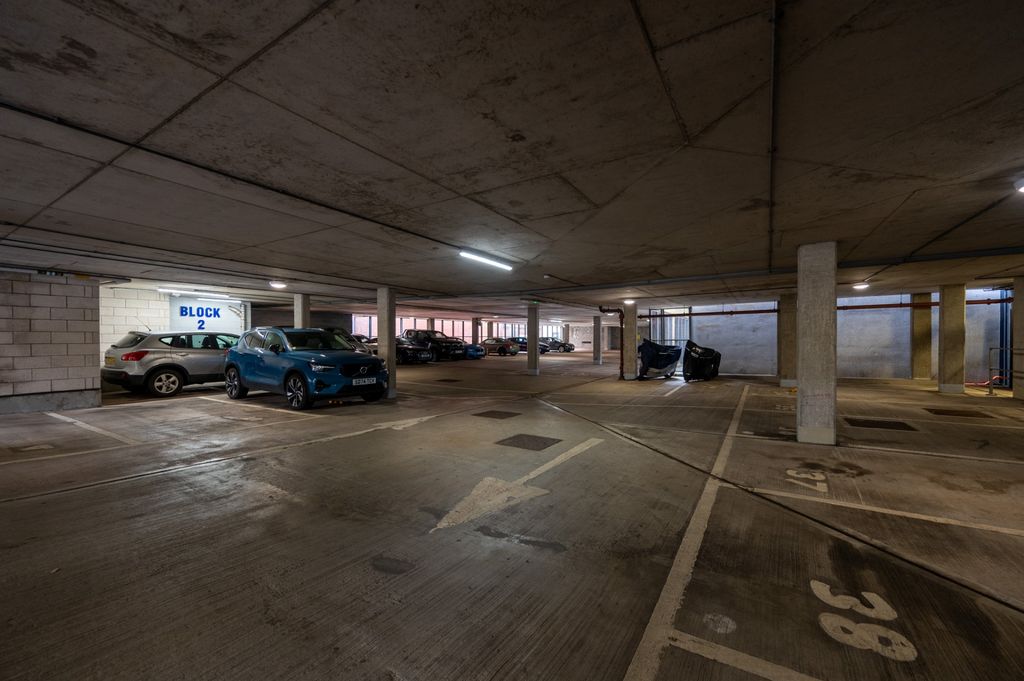 Additional image 12 of 2 bed flat to rent490 Argyle Street, Glasgow, Glasgow G2
