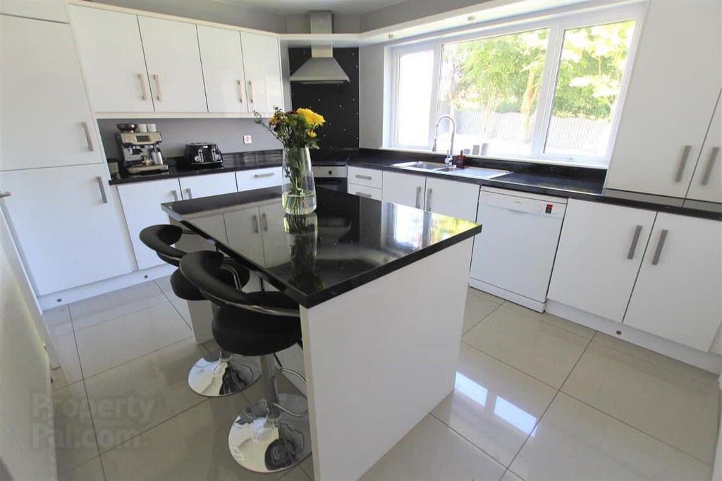 Additional image 6 of 3 bed detached house to rentWoodcroft Rise, Ballymena BT42