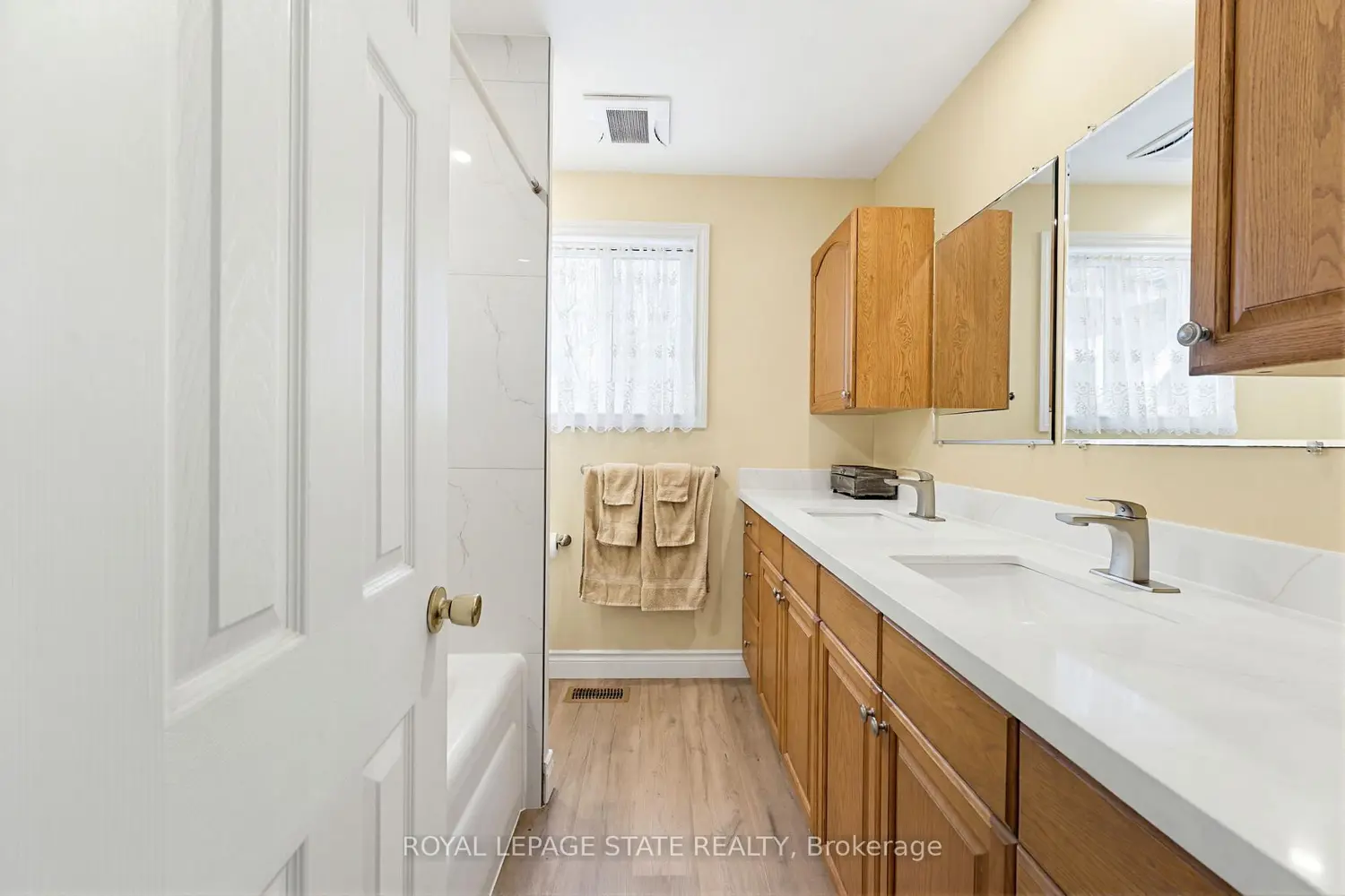 Additional image 10 of 10 Huisman Lane