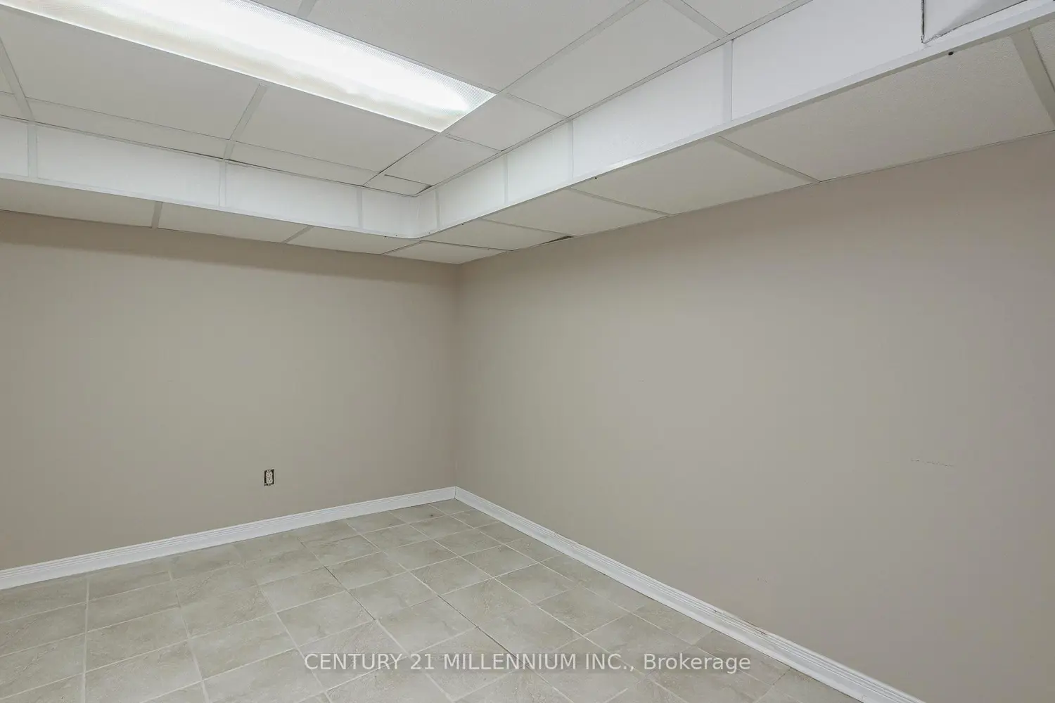 Additional image 17 of 3 Longbourne Crescent