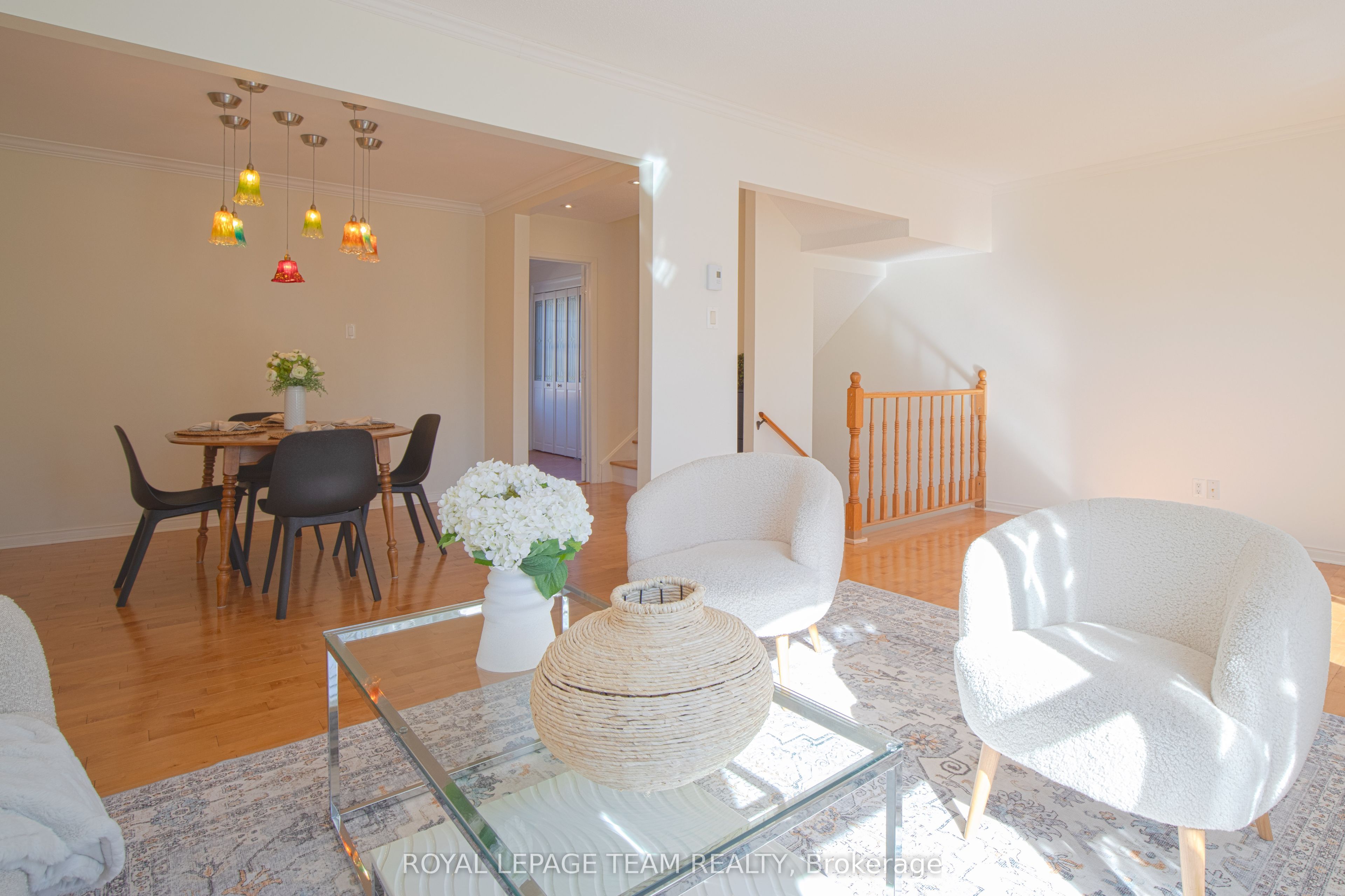 Additional image 6 of 8 Moorside Private, Ottawa, ON, K2C 3P4