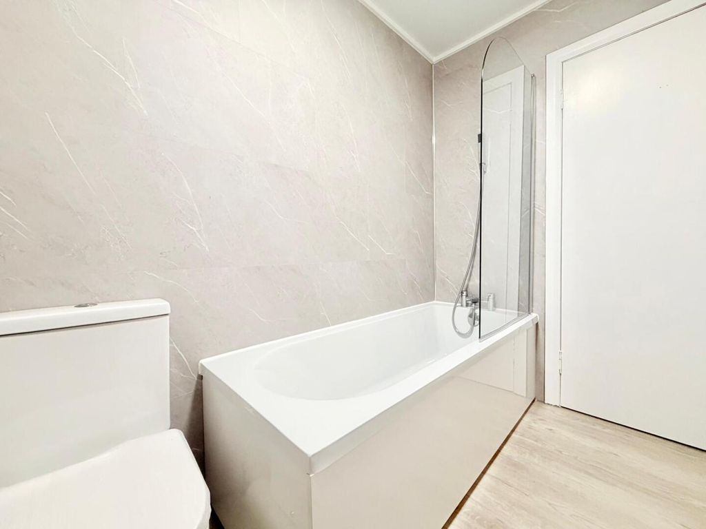 Additional image 15 of 2 bed flat to rentHigh Street, Perth PH1