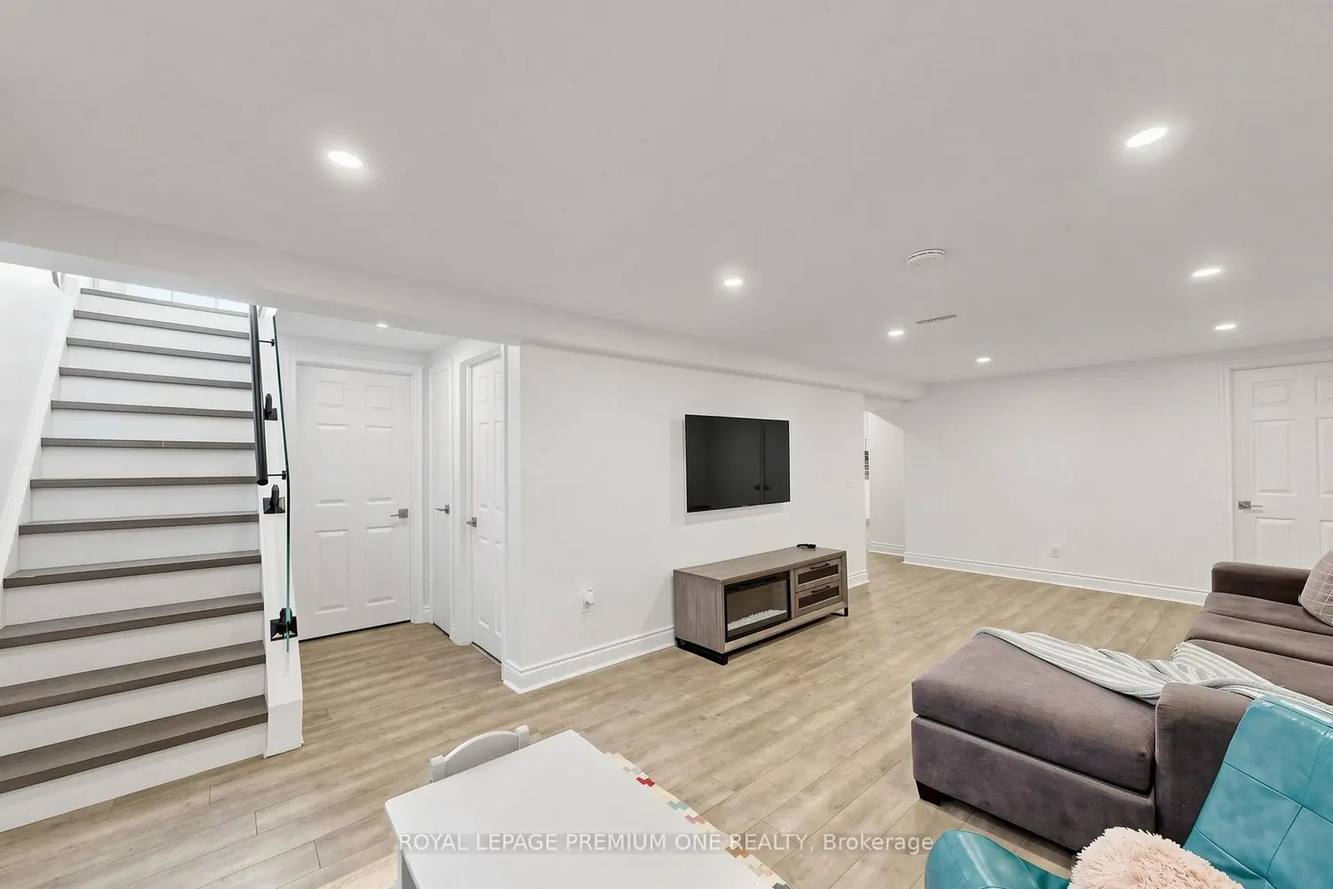 Additional image 14 of 72 Thornton Avenue