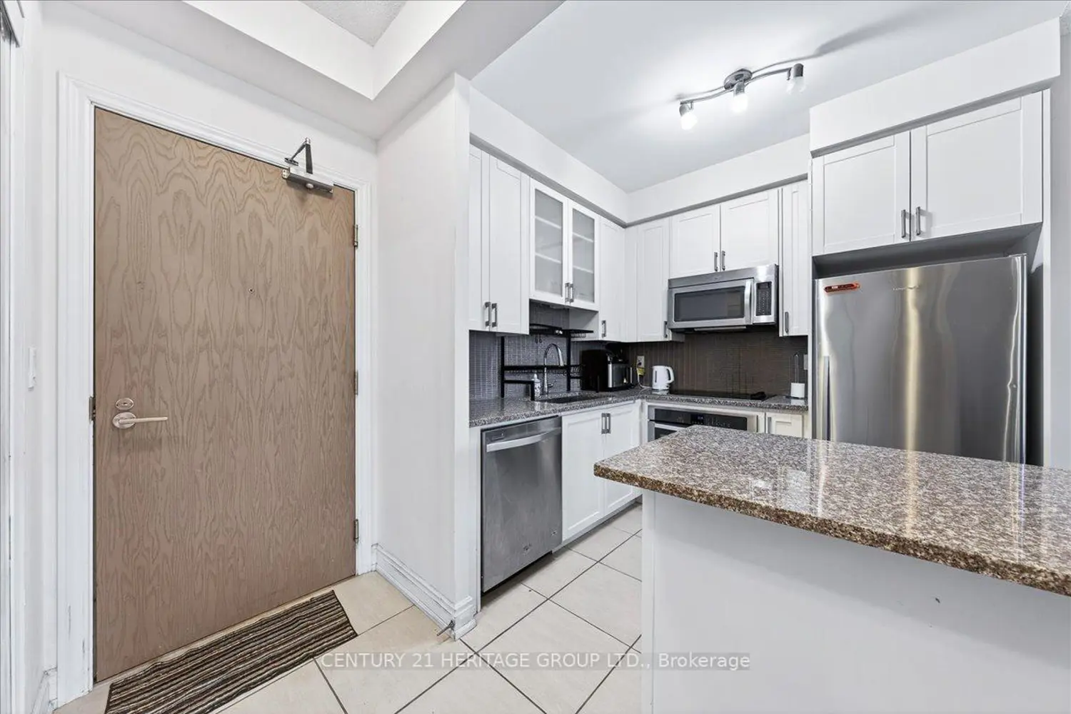 Additional image 3 of 9088 Yonge Street 510A