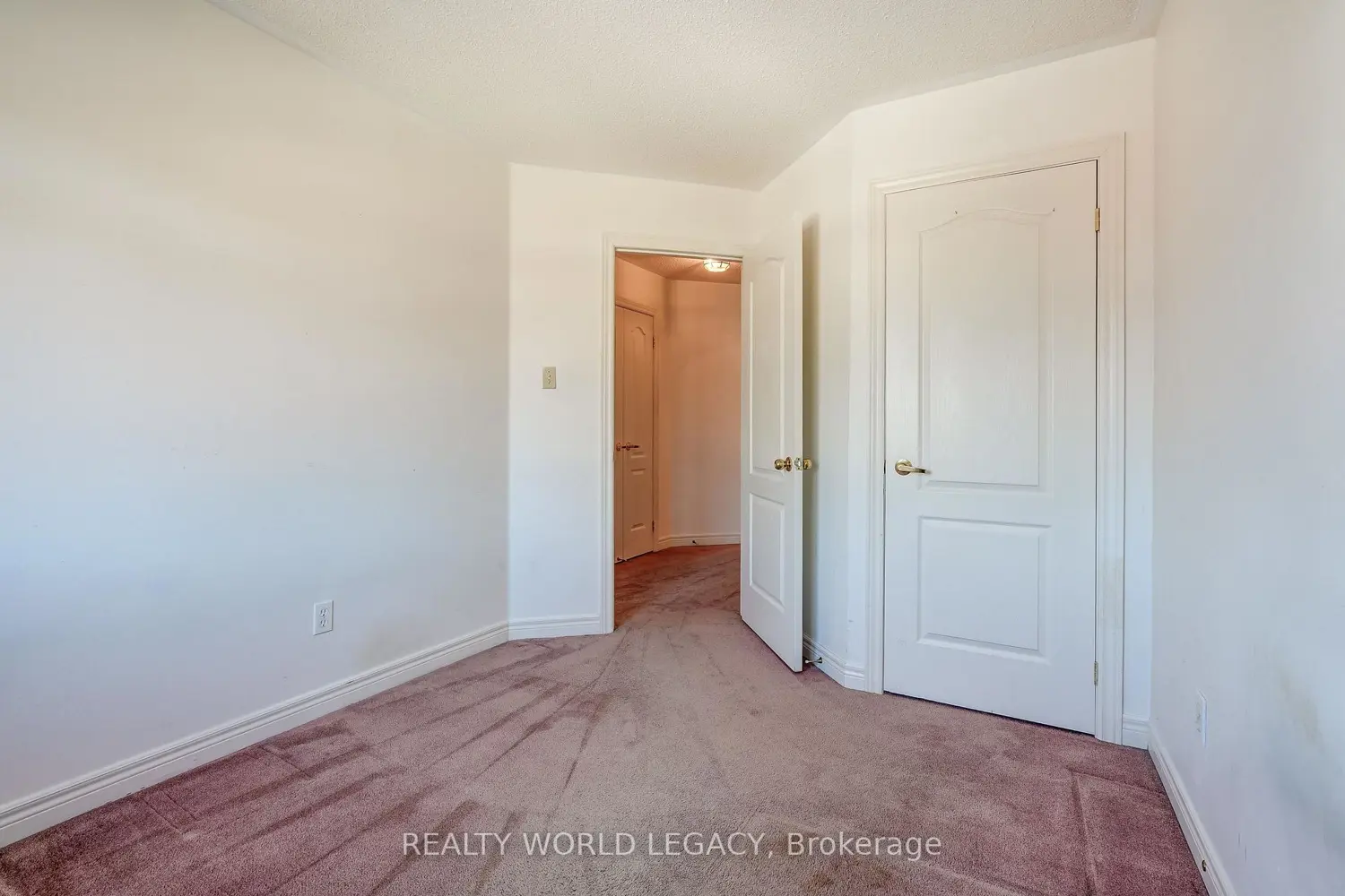 Additional image 10 of 2313 Newcastle Crescent