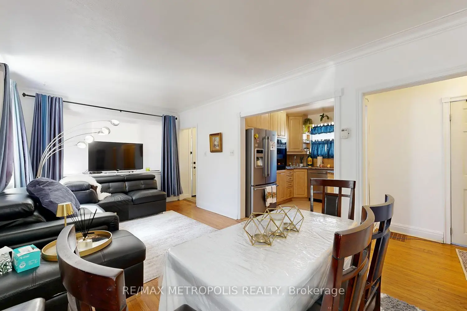 291 Kennedy Road photo 5