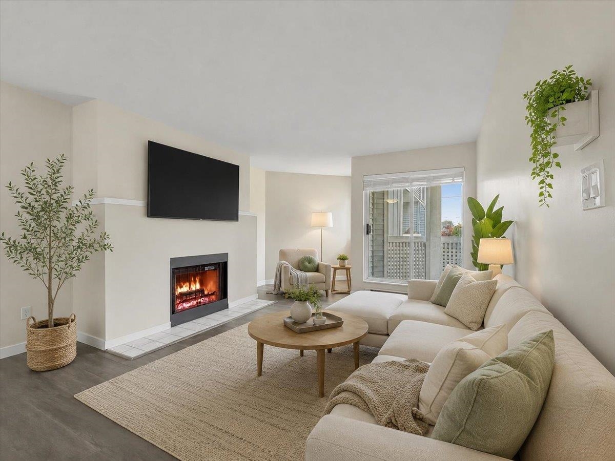 201-7431 Blundell Road, Richmond, BC, V6Y 3G8