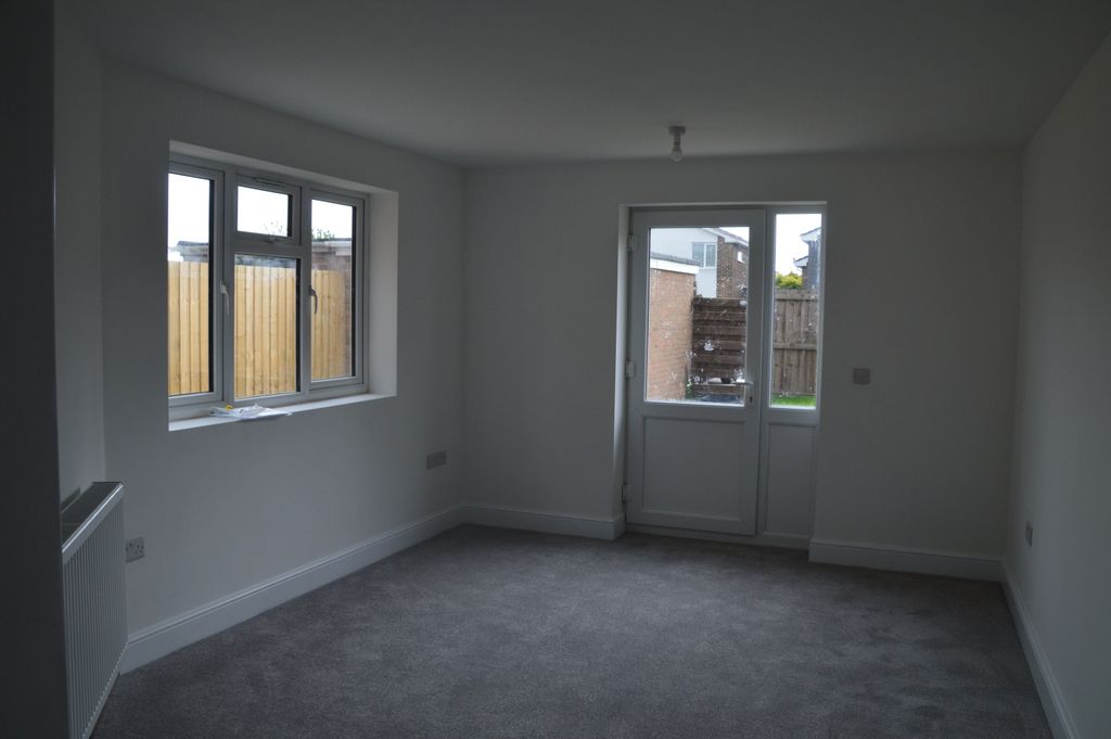 Additional image 4 of 3 bed semi-detached house to rentStarling Close, Weston-Super-Mare BS22