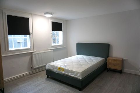 Poultry Arcade, Nottingham NG1, Property to rent