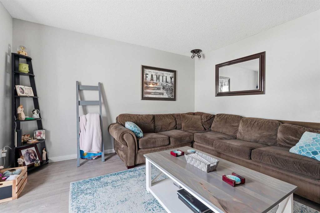 Additional image 3 of 51 Aberdare Way NE, Calgary, AB, T2A6T6