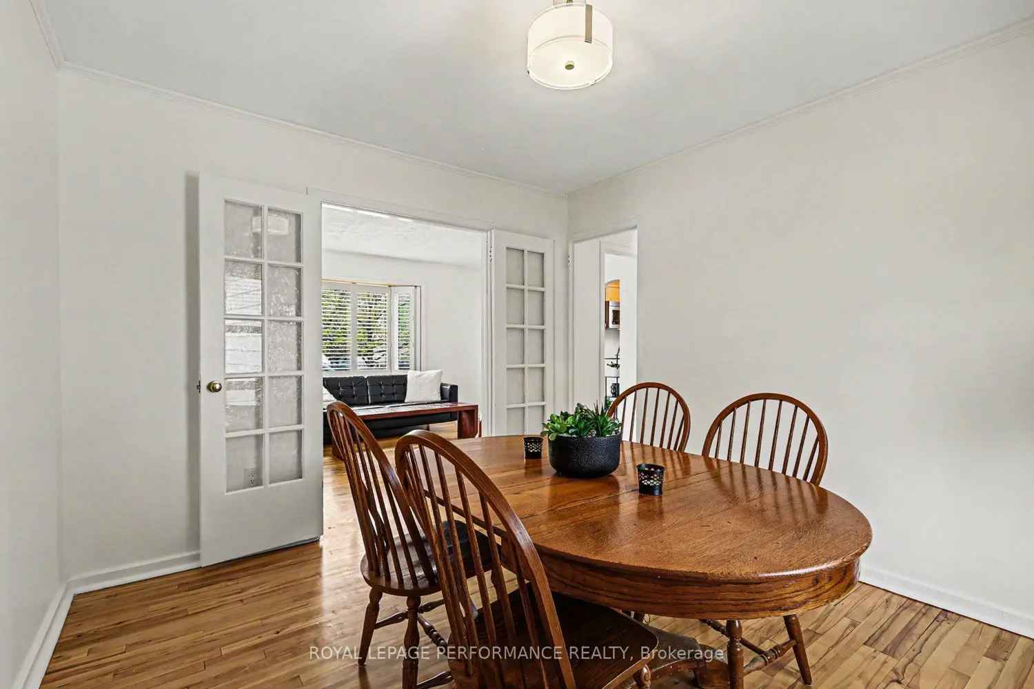 5 Marshall Avenue photo 4
