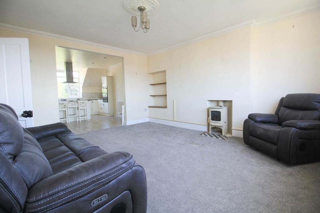 Additional image 4 of 2 bed semi-detached house to rentTrewartha Park, Weston-Super-Mare BS23