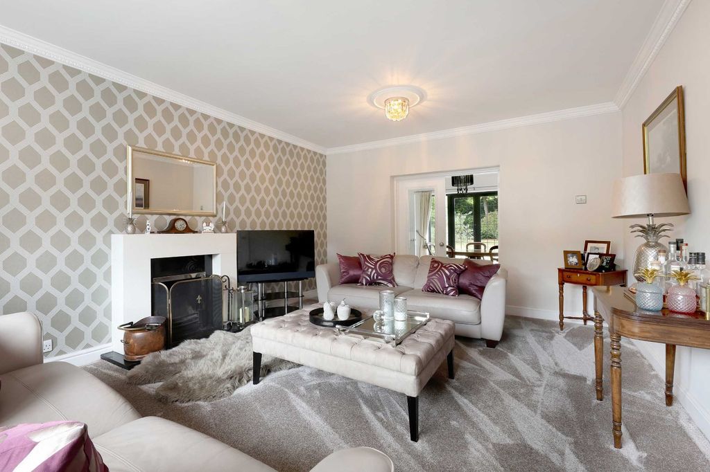 Additional image 5 of 5 bed detached house to rentLedborough Wood, Beaconsfield, Buckinghamshire HP9