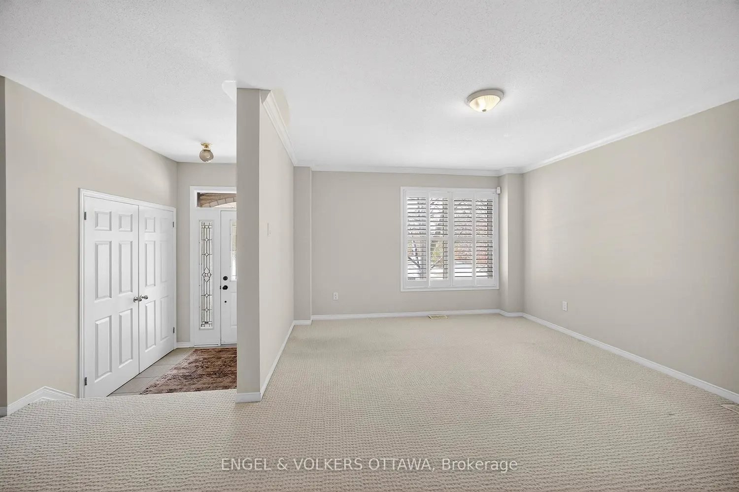 180 Lanark Avenue photo 2