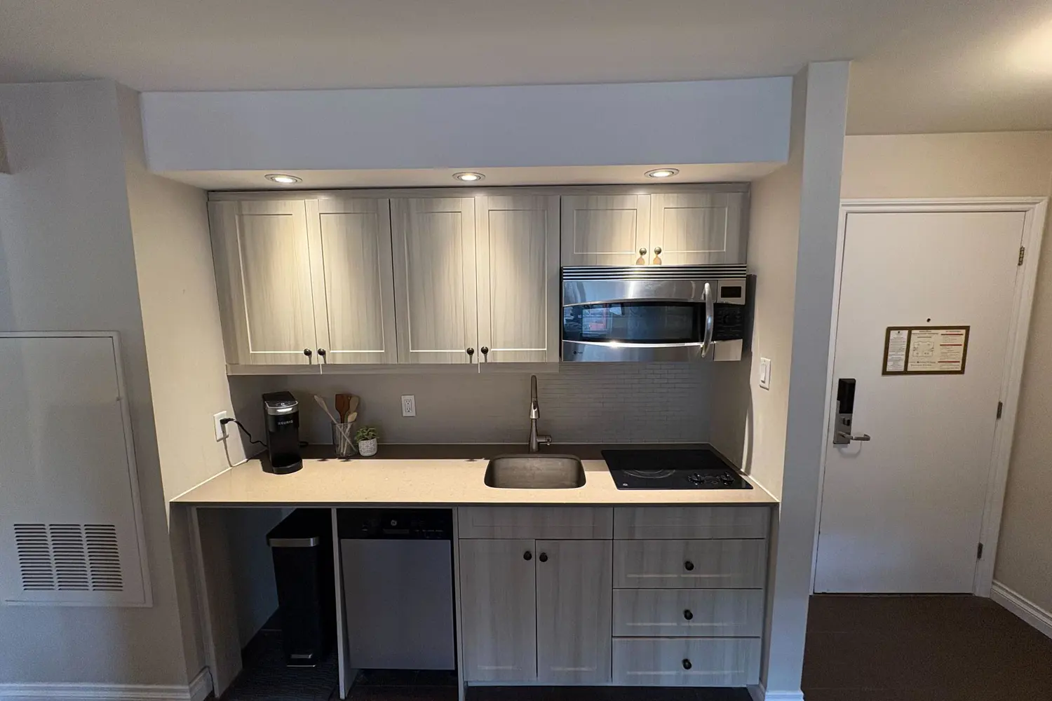 Additional image 6 of 1235 Deerhurst Drive 53-108