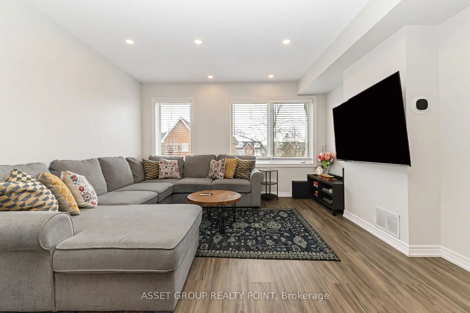 Additional image 2 of 1751 Lampman Avenue 33