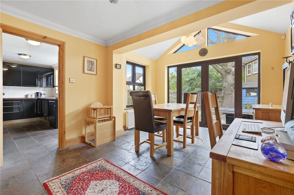 Additional image 2 of 4 bed detached house for saleSummerdale, Billericay CM12