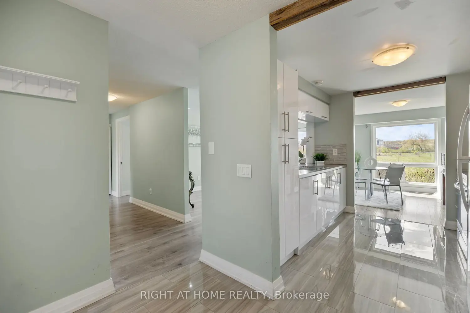 40 Imperial Road 20 photo 3