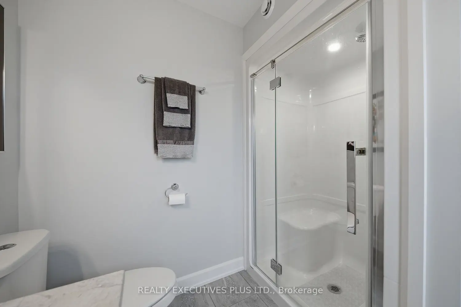 Additional image 14 of 405 Voyageur Place