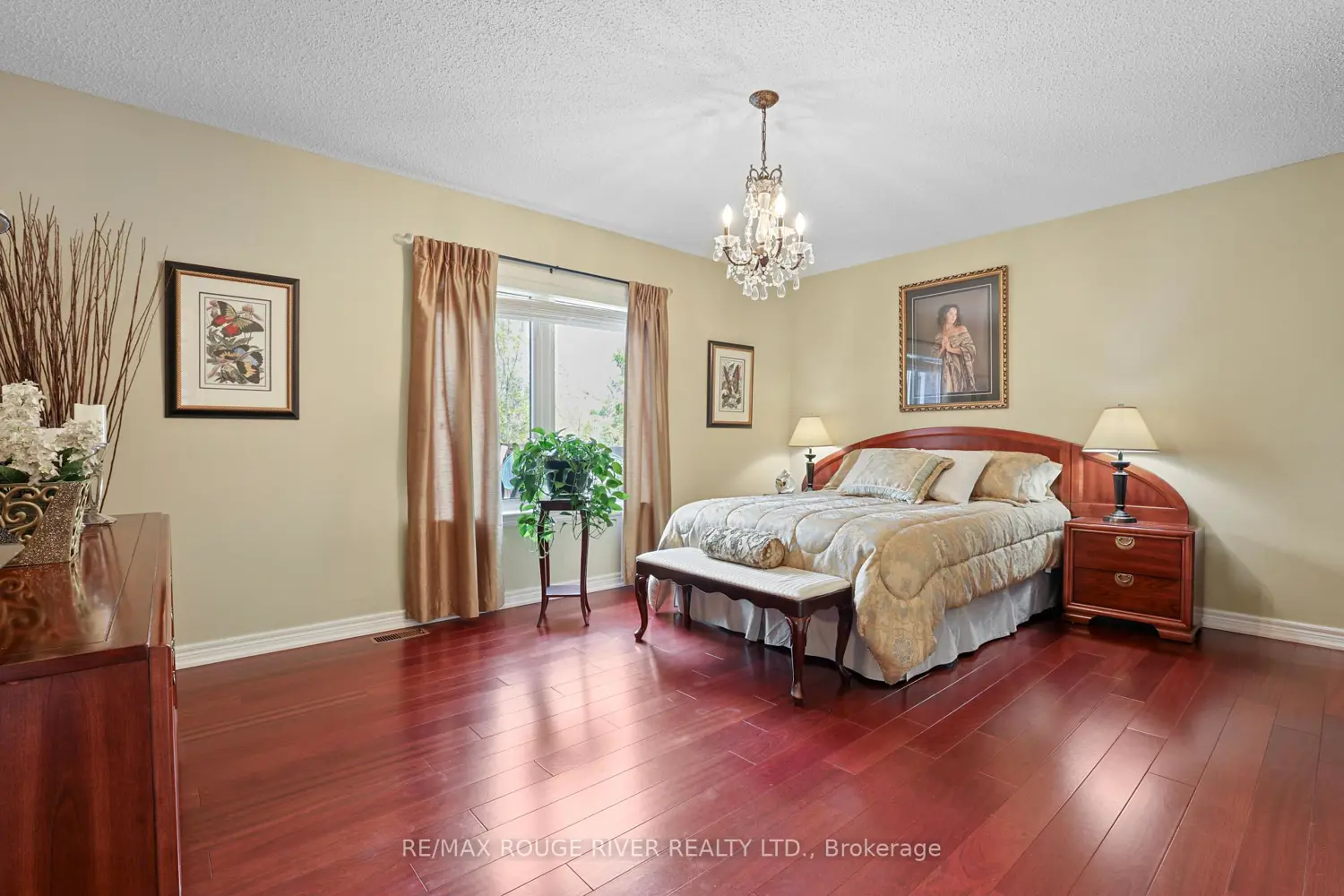 38 Worthington Drive photo 5