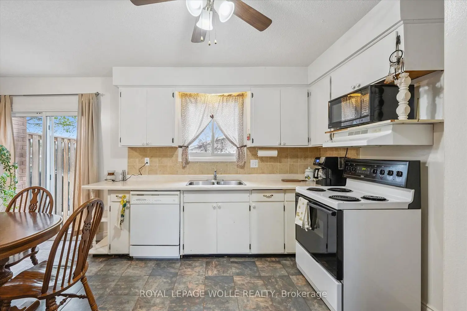 Additional image 6 of 105 Oriole Parkway