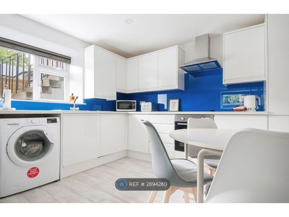 Additional image 8 of 2 bed maisonette to rentHigh Street, Auchterarder PH3