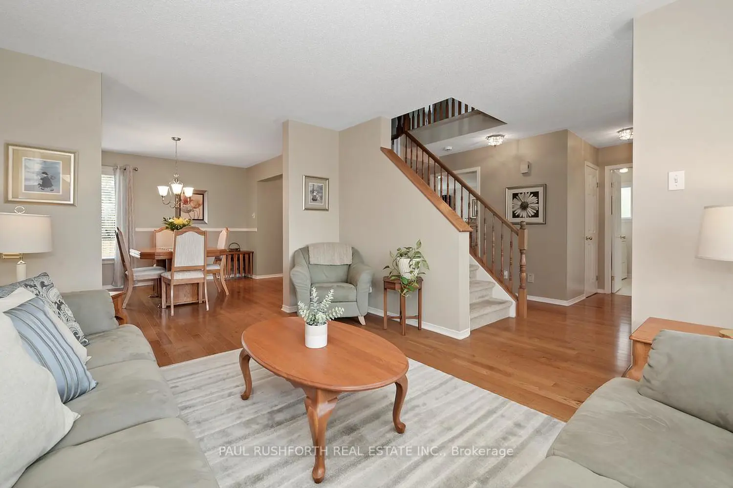 1377 Caravel Crescent photo 5