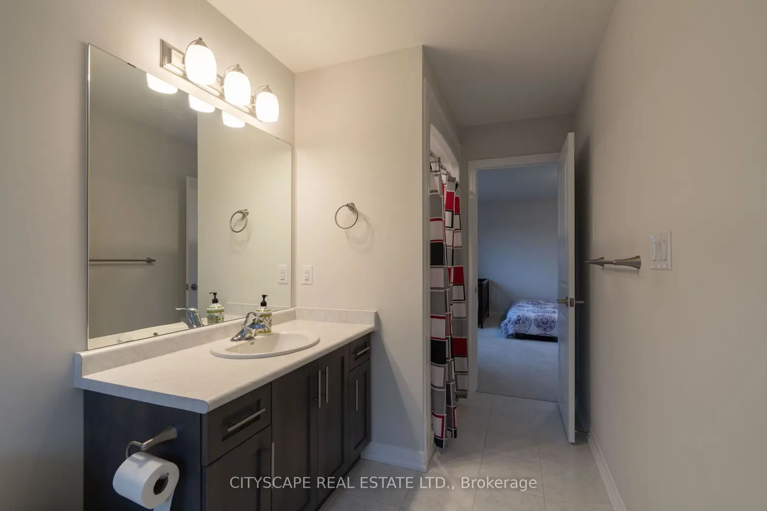 Additional image 18 of 9259 White Oak Avenue
