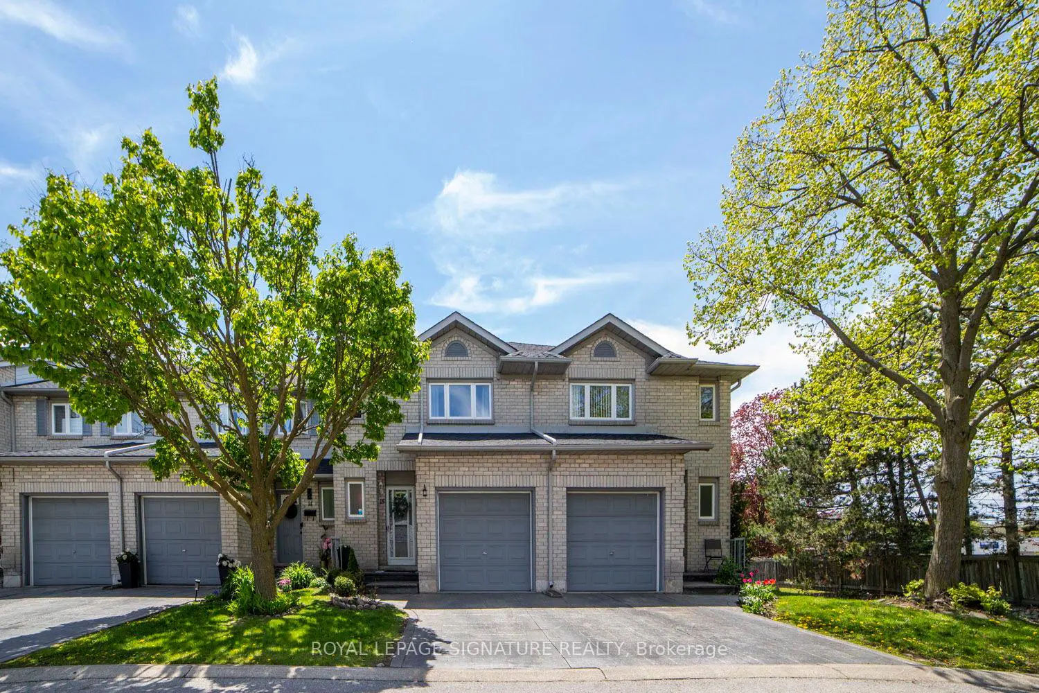 1 Royalwood Court 15