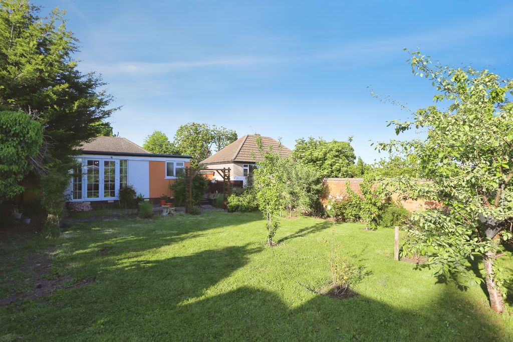 Additional image 19 of 3 bed bungalow for salePoverest Road, Orpington BR5