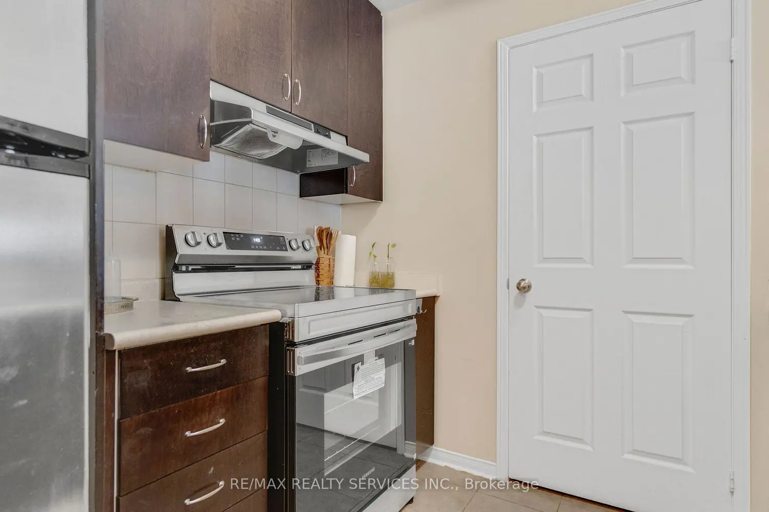 5150 Winston Churchill Boulevard 101