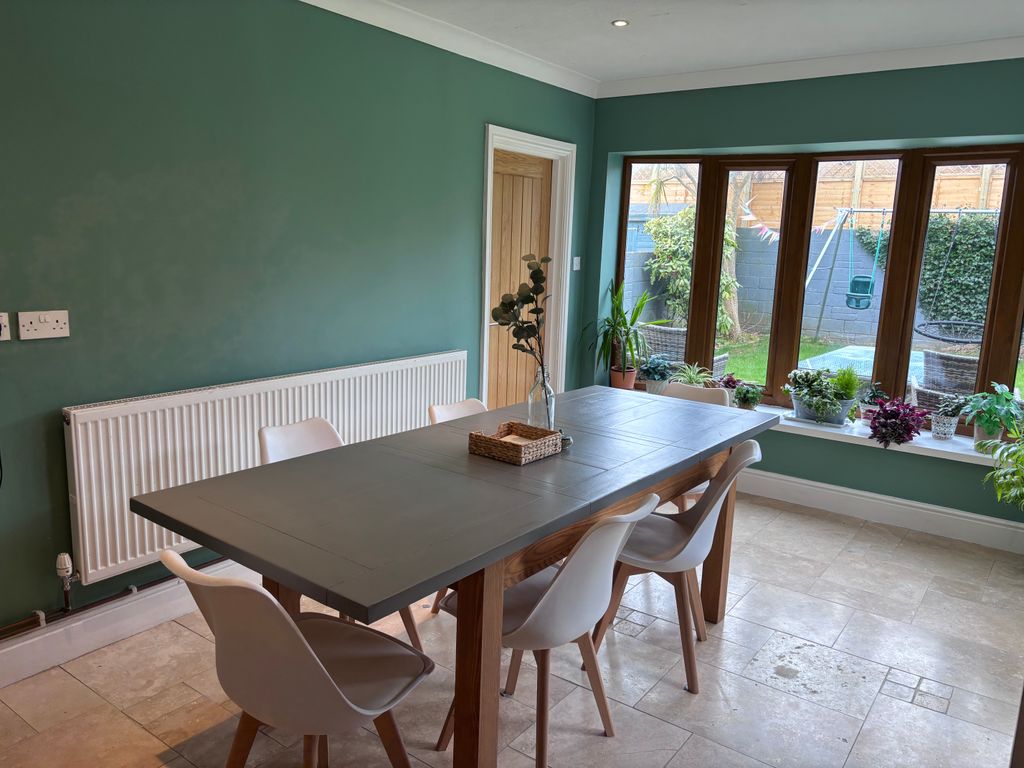Additional image 4 of 4 bed detached house to rentAdrian Close, Porthcawl CF36