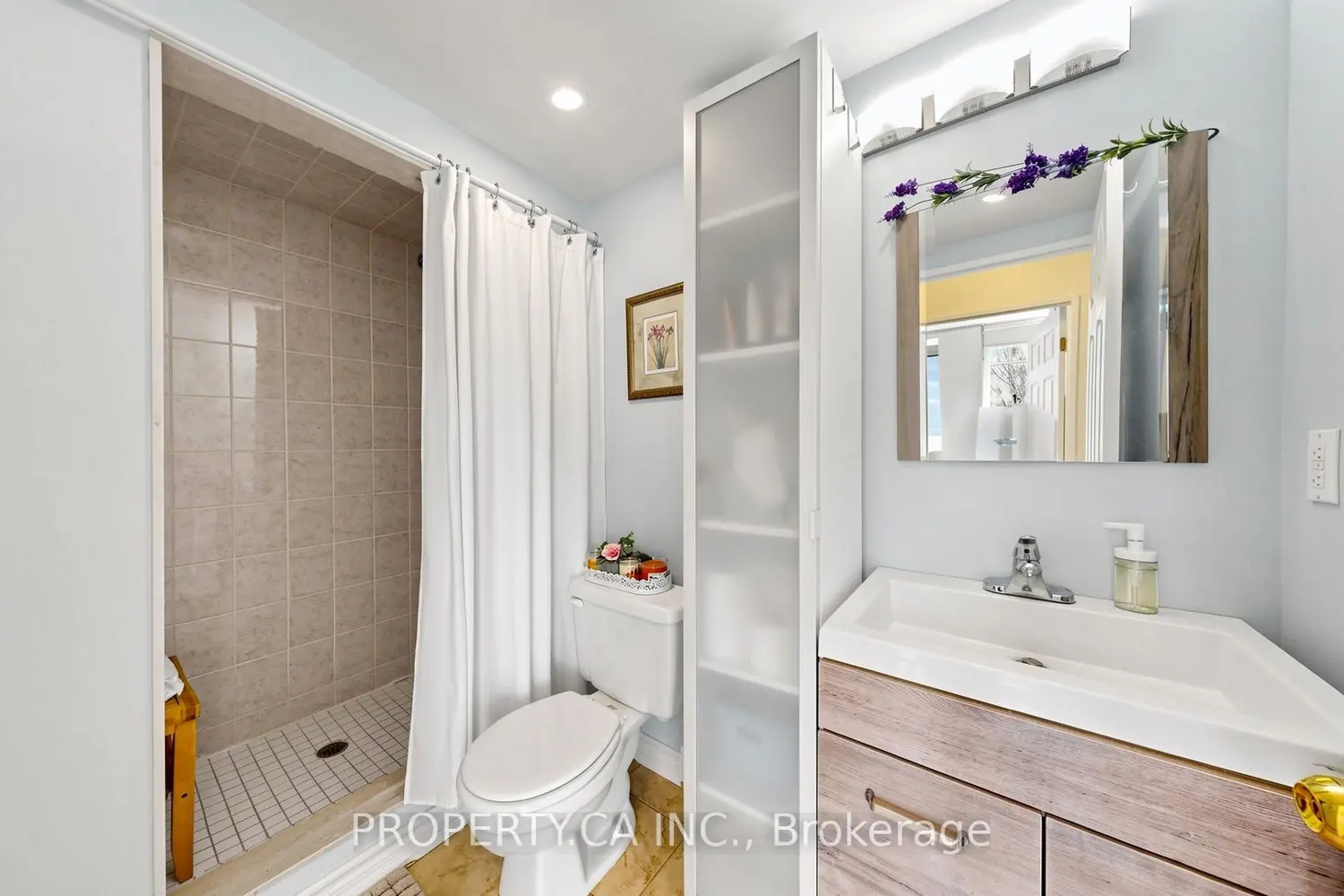 Additional image 12 of 7398 Yonge Street 107