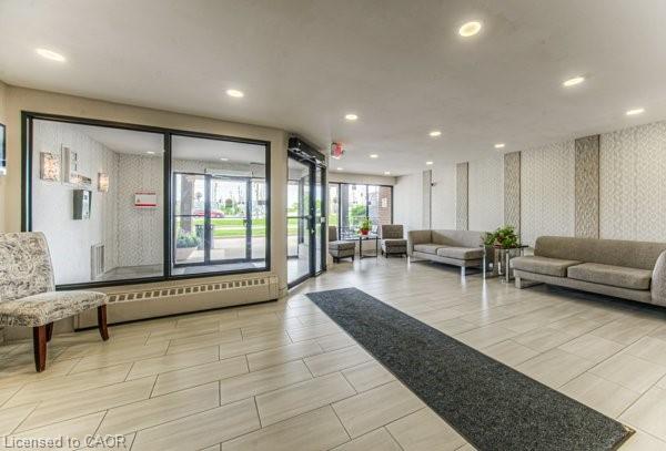 Additional image 5 of 404-1100 Courtland Avenue E, Kitchener, ON, N2C 2H9