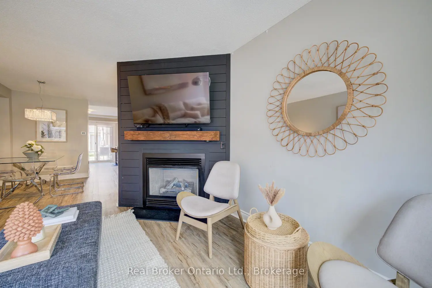 Additional image 5 of 895 Maple Avenue 617