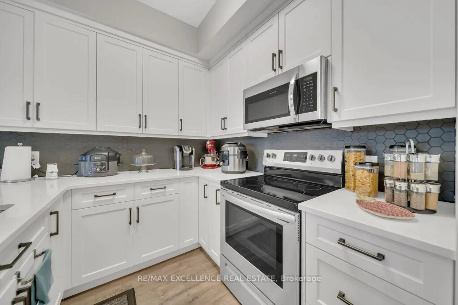 Additional image 8 of 20 Murray Court 3