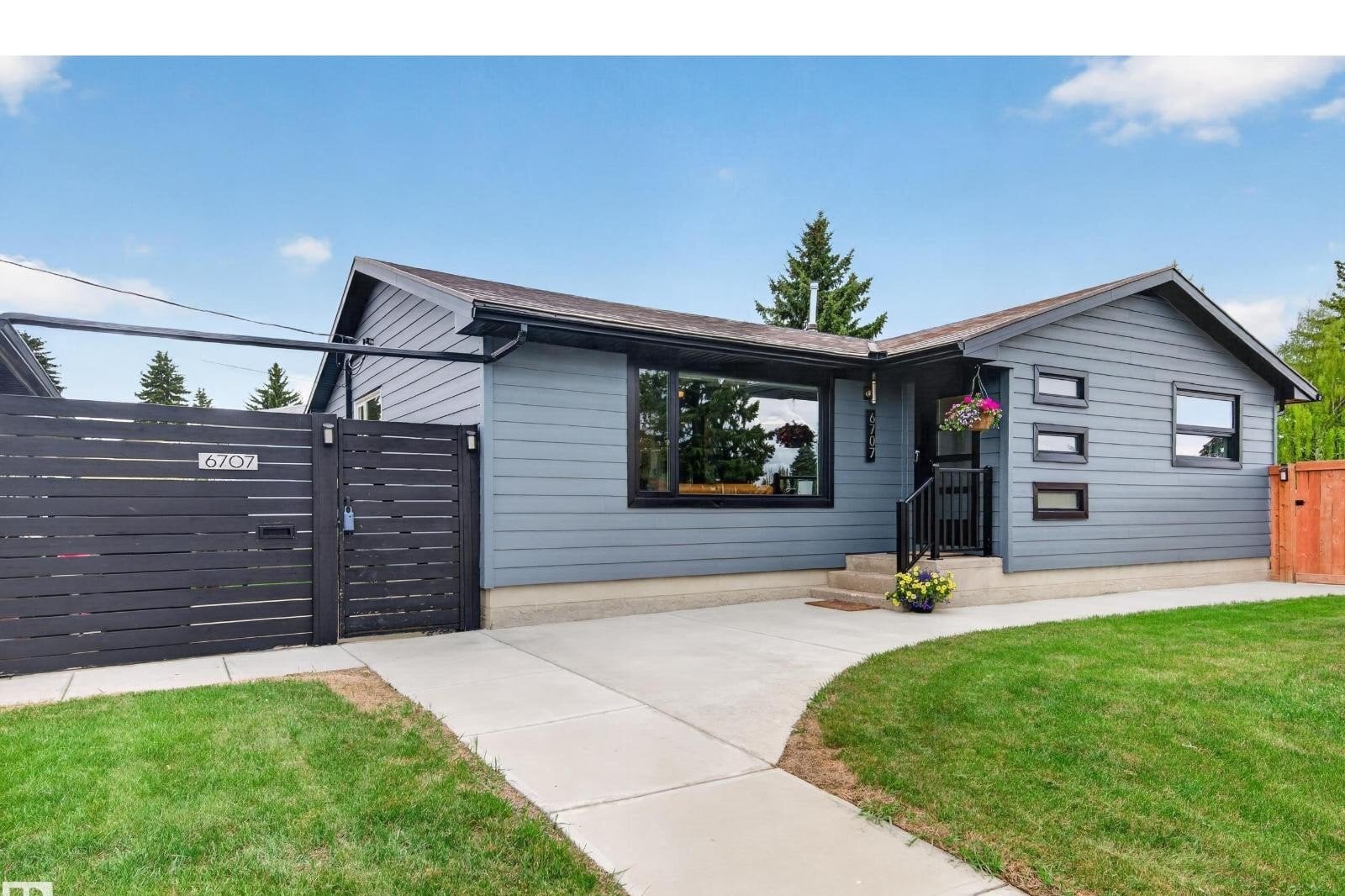 Additional image 8 of 6707 92b Avenue NW, Edmonton, AB, T6B0V8